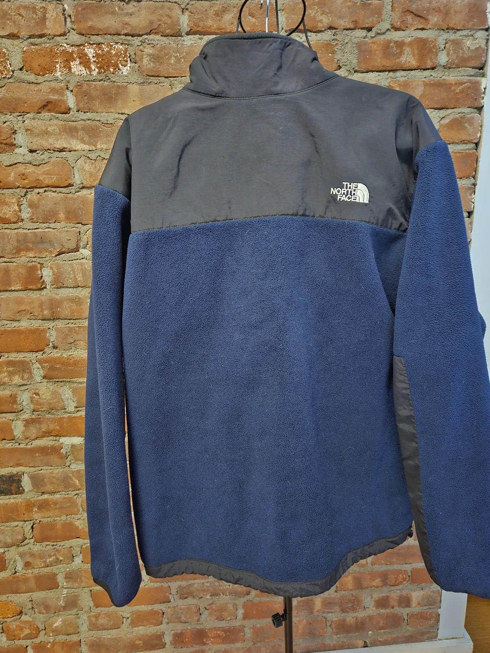 The North Face Men's Two-Tone Polartec 6 Pocket  Navy and Black Fleece Jacket